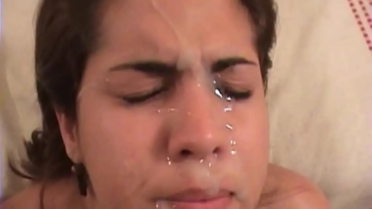 Lijepa latino brineta ima grub seks