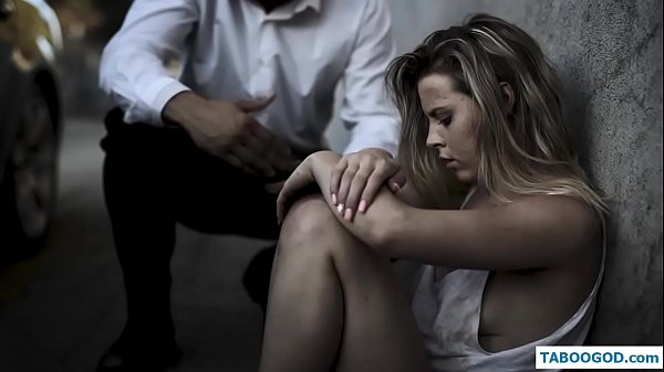 Kinky priče: beskućnica tinejdžerka